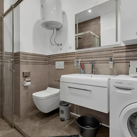 Mar Y Sol * Makarska